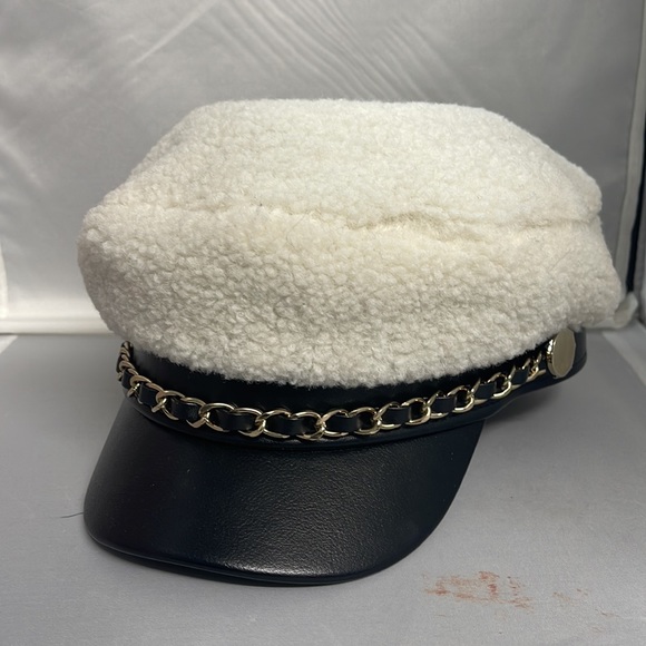 BNWT Women's Steve Madden Ivory/Black Captain style Hat - Picture 2 of 9
